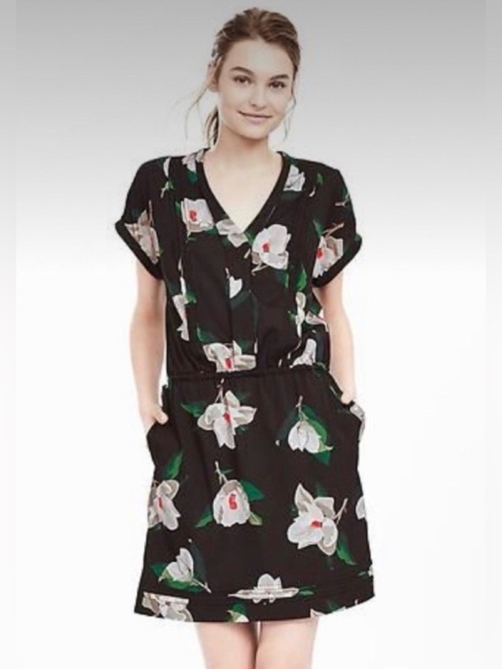Banana Republic Black Magnolia Floral V-Neck Short Sleeve Dress Belted S Small